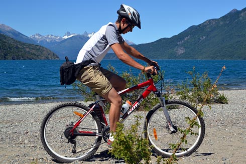 Lago Puelo: poucas trilhas permitidas para bikes