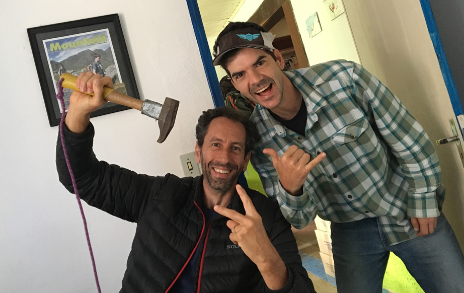 Nick, eu e o martelo feito por John Middendorf, inventor do portaledge.